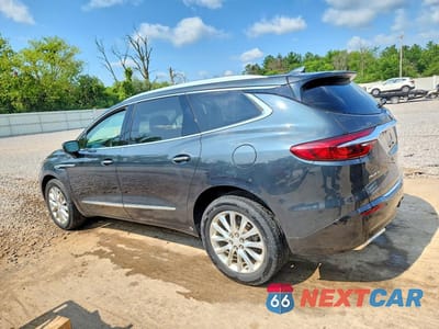 Drugie zdjęcie samochodu z przodu: 2018 BUICK ENCLAVE PREMIUM VIN:5GAEVBKW9JJ168124 - miniatura