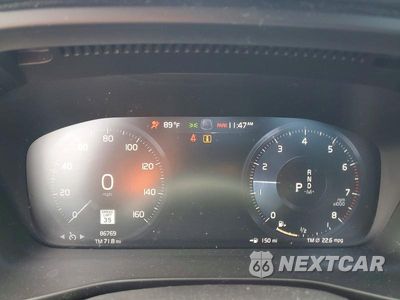 Zdjęcie 9 z 13 samochodu: 2020 VOLVO XC40 VIN:YV4162UM3L2243125 - miniatura