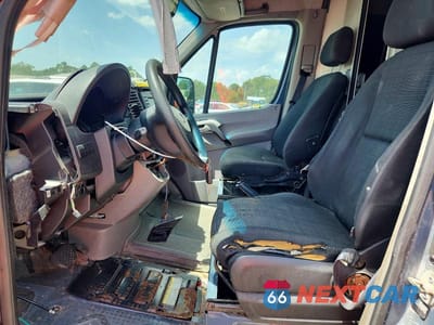 Zdjęcie 7 z 14 samochodu: 2018 MERCEDES-BENZ SPRINTER 2500 VIN:WD3PE7CD6JP635573 - miniatura