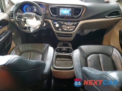 Zdjęcie 8 z 13 samochodu: 2018 CHRYSLER PACIFICA TOURING L VIN:2C4RC1BG7JR193835 - miniatura
