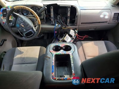 Zdjęcie 8 z 12 samochodu: 2007 CHEVROLET SILVERADO C2500 HEAVY DUTY VIN:1GCHC29K67E572262 - miniatura