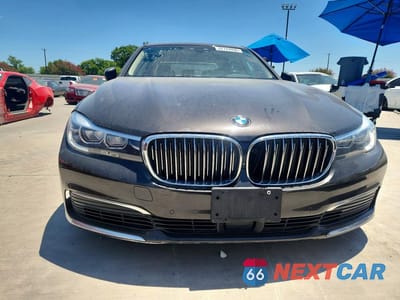 Piąte zdjęcie samochodu w środku: 2019 BMW 740 I VIN:WBA7E2C58KB454438 - miniatura