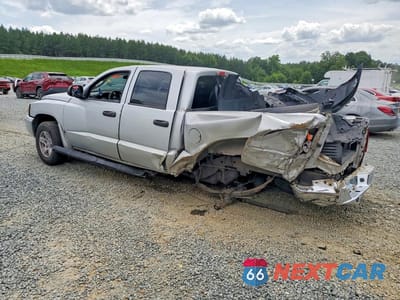Drugie zdjęcie samochodu z przodu: 2006 DODGE DAKOTA QUAD SLT VIN:1D7HE48N26S624025 - miniatura