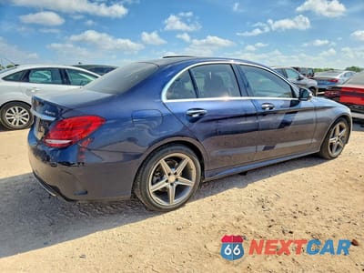 Trzecie zdjęcie samochodu z tyłu: 2015 MERCEDES-BENZ C 400 4MATIC VIN:55SWF6GB9FU009291 - miniatura