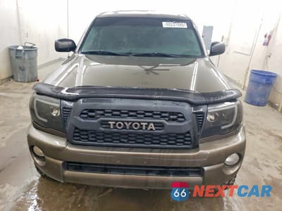 Piąte zdjęcie samochodu w środku: 2011 TOYOTA TACOMA DOUBLE CAB VIN:3TMLU4EN2BM073027 - miniatura