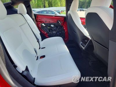 Zdjęcie 10 z 12 samochodu: 2026 TESLA MODEL Y VIN:7SAYGDED4TA720201 - miniatura