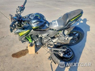 Trzecie zdjęcie samochodu z tyłu: 2020 KAWASAKI ER650 K VIN:ML5EREK15LDA09799 - miniatura
