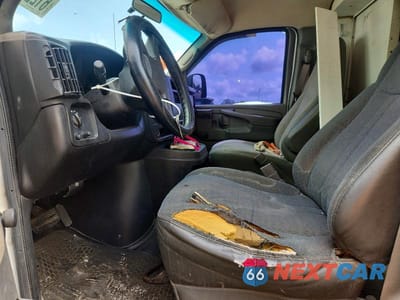 Zdjęcie 7 z 13 samochodu: 2005 CHEVROLET EXPRESS G3500 VIN:1GBHG31UX51110965 - miniatura