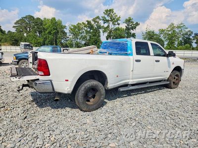 Trzecie zdjęcie samochodu z tyłu: 2020 RAM 3500 TRADESMAN VIN:3C63RRGL7LG158740 - miniatura
