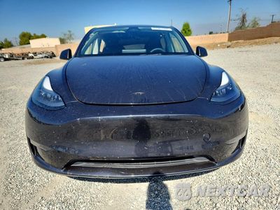 Piąte zdjęcie samochodu w środku: 2024 TESLA MODEL Y VIN:7SAYGAEE8RF041468 - miniatura