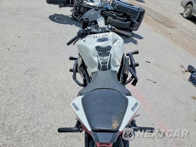 Zdjęcie 6 z 9 samochodu: 2024 KAWASAKI ZX636 K VIN:JKBZXJK1XRA000440 - miniatura