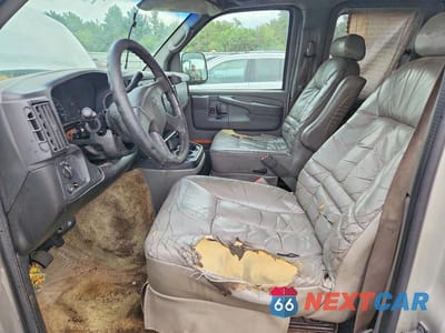 Zdjęcie 7 z 13 samochodu: 2004 CHEVROLET EXPRESS G1500 VIN:1GBFG15T941154015 - miniatura
