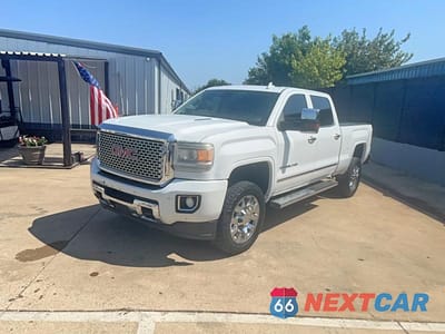 Drugie zdjęcie samochodu z przodu: 2015 GMC SIERRA K2500 DENALI VIN:1GT120E85FF601018 - miniatura