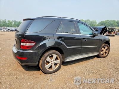 Trzecie zdjęcie samochodu z tyłu: 2011 MERCEDES-BENZ ML 350 4MATIC VIN:4JGBB8GBXBA709035 - miniatura