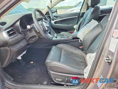 Zdjęcie 7 z 12 samochodu: 2025 GENESIS G70 2.5T STANDARD VIN:KMTG34SC2SU158910 - miniatura