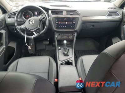 Zdjęcie 8 z 13 samochodu: 2018 VOLKSWAGEN TIGUAN SE VIN:3VV3B7AX7JM121460 - miniatura