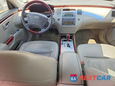 Zdjęcie 8 z 12 samochodu: 2006 HYUNDAI AZERA VIN:KMHFC46F96A057025 - miniatura