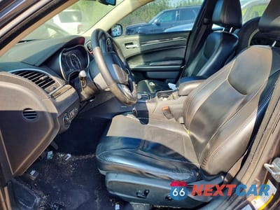 Zdjęcie 7 z 12 samochodu: 2015 CHRYSLER 300 LIMITED VIN:2C3CCAAG8FH830448 - miniatura