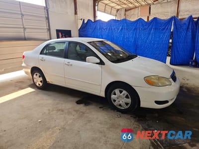 Czwarte zdjęcie samochodu z boku: 2005 TOYOTA COROLLA LE VIN:1NXBR32E85Z440410 - miniatura