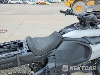 Piąte zdjęcie samochodu w środku: 2025 CAN-AM CANYON MOTORCYCLE VIN:2BXBKDD25SV000095 - miniatura