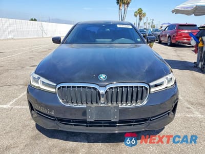 Piąte zdjęcie samochodu w środku: 2023 BMW 530E VIN:WBA13AG00PCM30463 - miniatura