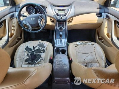 Zdjęcie 8 z 13 samochodu: 2013 HYUNDAI ELANTRA LIMITED VIN:KMHDH4AE3DU494859 - miniatura
