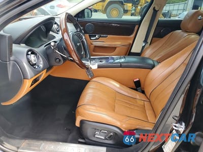Zdjęcie 7 z 13 samochodu: 2012 JAGUAR XJL VIN:SAJWA2GB1CLV27009 - miniatura