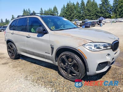 Czwarte zdjęcie samochodu z boku: 2017 BMW X5 SDRIVE35I VIN:5UXKR2C33H0U24380 - miniatura