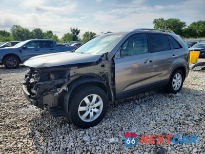 2012 KIA SORENTO LX 5XYKT3A63CG254059 - główne zdjęcie licytacji z USA - miniatura