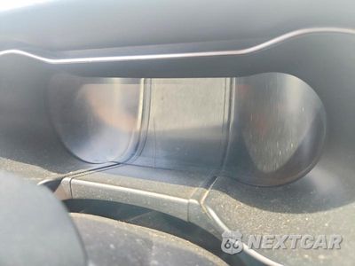 Zdjęcie 9 z 12 samochodu: 2018 FORD MUSTANG VIN:1FATP8UH7J5125076 - miniatura