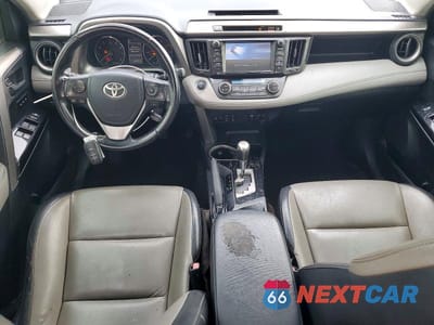 Zdjęcie 8 z 13 samochodu: 2018 TOYOTA RAV4 LIMITED VIN:JTMYFREV9JJ161744 - miniatura