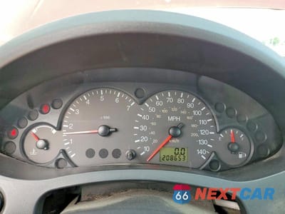 Zdjęcie 9 z 12 samochodu: 2005 FORD FOCUS ZX5 VIN:3FAFP37N35R148679 - miniatura