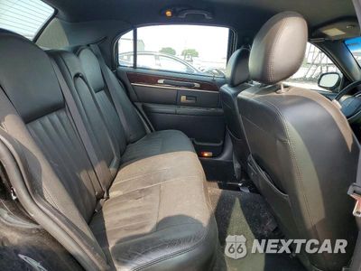 Zdjęcie 10 z 12 samochodu: 2007 LINCOLN TOWN CAR SIGNATURE VIN:1LNHM81W67Y624188 - miniatura