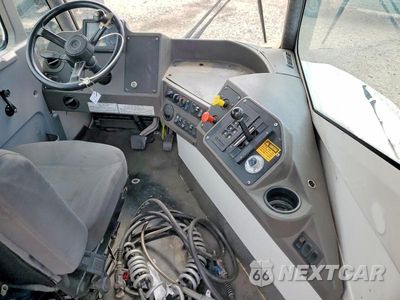 Zdjęcie 8 z 13 samochodu: 2022 KALMAR OTTAWA T2 YARD TRUCK VIN:11VJ813A2NA000421 - miniatura