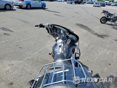 Zdjęcie 6 z 9 samochodu: 2011 HARLEY-DAVIDSON FLHTK VIN:1HD1KEM12BB644457 - miniatura
