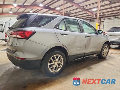 Trzecie zdjęcie samochodu z tyłu: 2024 CHEVROLET EQUINOX LS VIN:3GNAXHEG5RL129461 - miniatura