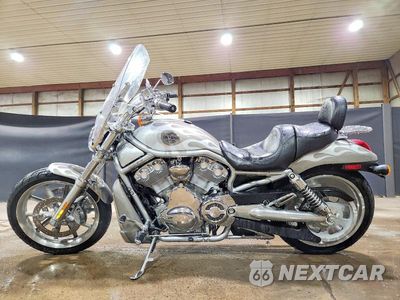 Trzecie zdjęcie samochodu z tyłu: 2006 HARLEY-DAVIDSON VRSCA VIN:1HD1HAZ1X6K806695 - miniatura
