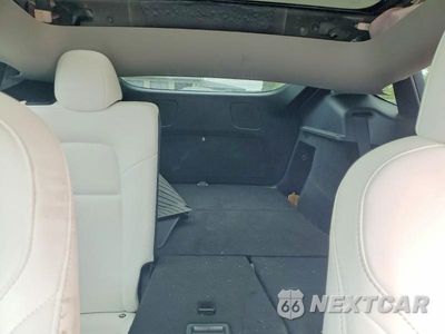 Zdjęcie 10 z 14 samochodu: 2024 TESLA MODEL Y VIN:7SAYGDED9RF184437 - miniatura