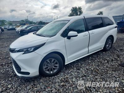 2024 TOYOTA SIENNA LE 5TDKRKEC3RS195695 - główne zdjęcie licytacji z USA - miniatura