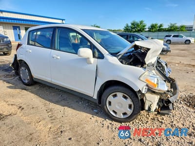 Czwarte zdjęcie samochodu z boku: 2008 NISSAN VERSA 1.8 S VIN:3N1BC13E38L365383 - miniatura