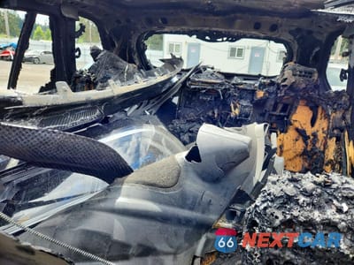 Zdjęcie 10 z 13 samochodu: 2020 BMW X5 M VIN:5YMJU0C07L9C61656 - miniatura