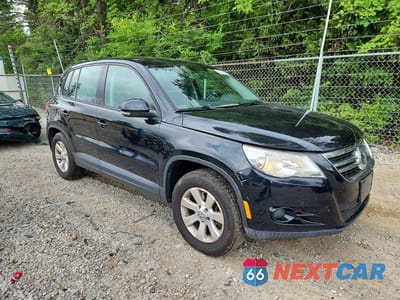 Czwarte zdjęcie samochodu z boku: 2009 VOLKSWAGEN TIGUAN S VIN:WVGAV75N49W512367 - miniatura