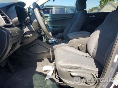 Zdjęcie 7 z 12 samochodu: 2019 HYUNDAI TUCSON SE VIN:KM8J23A41KU942129 - miniatura