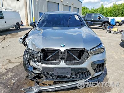 Piąte zdjęcie samochodu w środku: 2022 BMW X6 M VIN:5YMCY0C05N9N43128 - miniatura