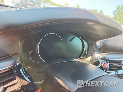 Zdjęcie 9 z 12 samochodu: 2019 BMW M5 VIN:WBSJF0C58KB284794 - miniatura