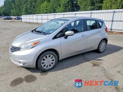 2015 NISSAN VERSA NOTE SV 3N1CE2CP8FL385891 - główne zdjęcie licytacji z USA - miniatura