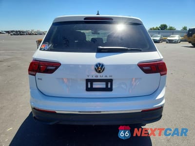 Zdjęcie 6 z 13 samochodu: 2022 VOLKSWAGEN TIGUAN SE VIN:3VV3B7AX9NM082845 - miniatura