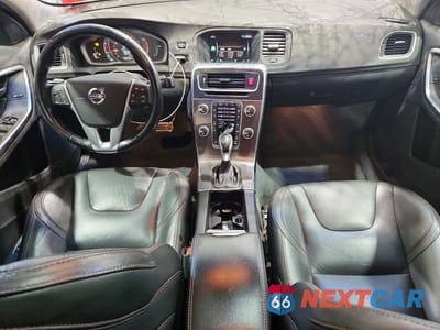 Zdjęcie 8 z 13 samochodu: 2016 VOLVO V60 CROSS COUNTRY PREMIER VIN:YV4612HK2G1003119 - miniatura