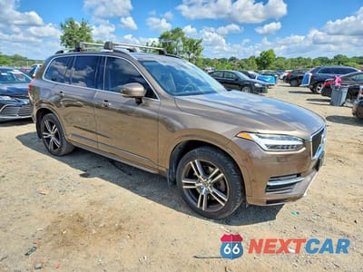 Czwarte zdjęcie samochodu z boku: 2016 VOLVO XC90 T8 VIN:YV4BC0PK5G1046027 - miniatura