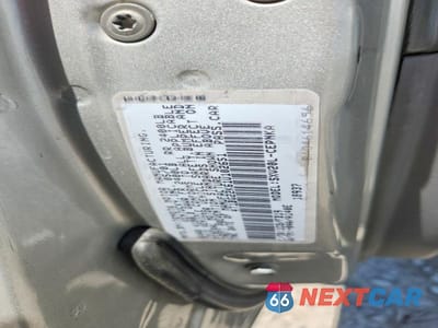 Zdjęcie 12 z 12 samochodu: 2001 TOYOTA CAMRY LE VIN:4T1BG22K61U102651 - miniatura